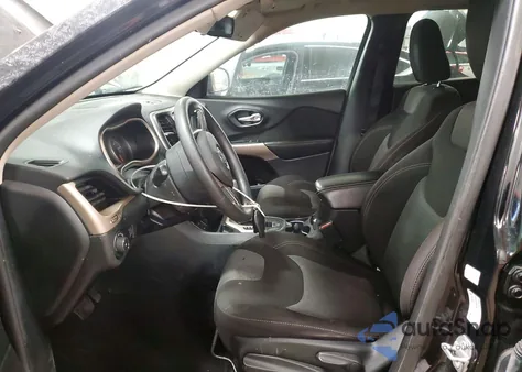 2018 Jeep Cherokee Latitude z USA, uszkodzony, nr VIN 1C4PJLCB9JD616025